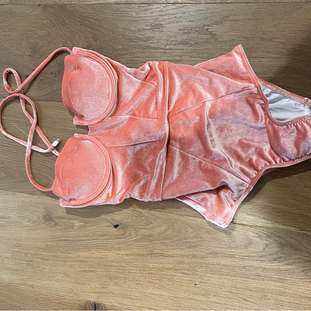 Suboo Velvet Pink Women's swimsuit/bodysuit NWT